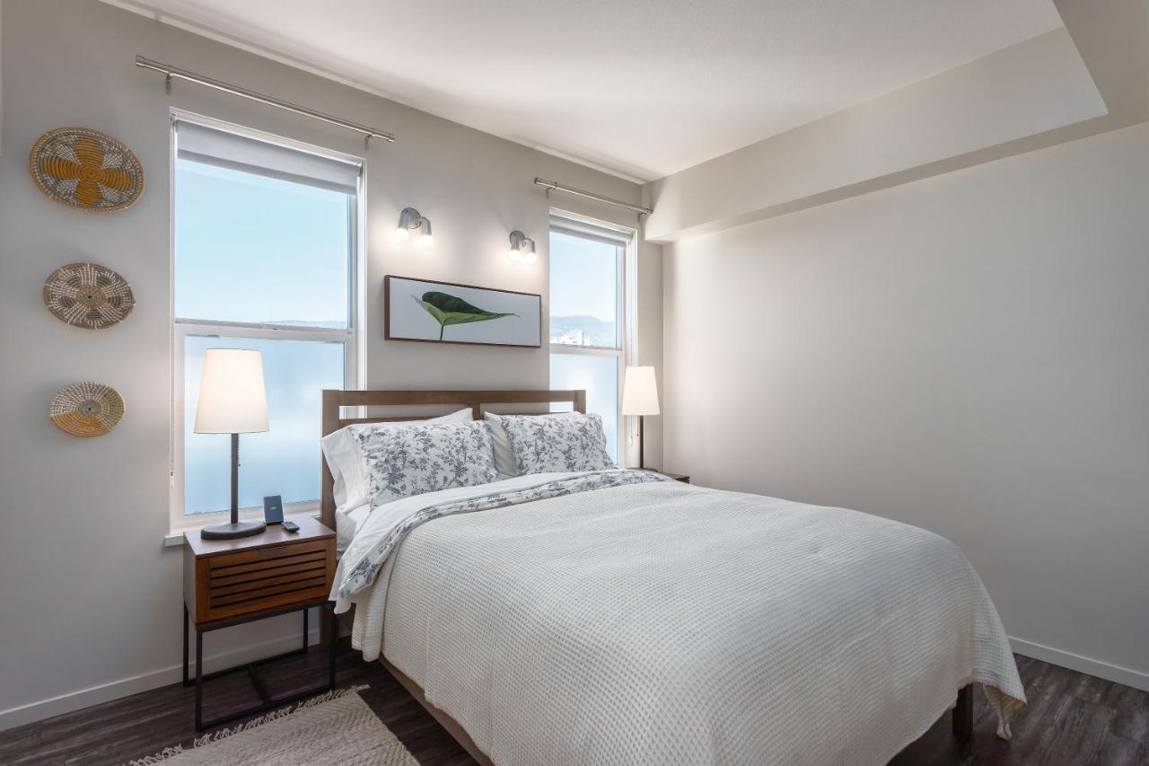Corner Nest - Luxury Brand New Top Floor 2Bedroom Condo ケロウナ エクステリア 写真